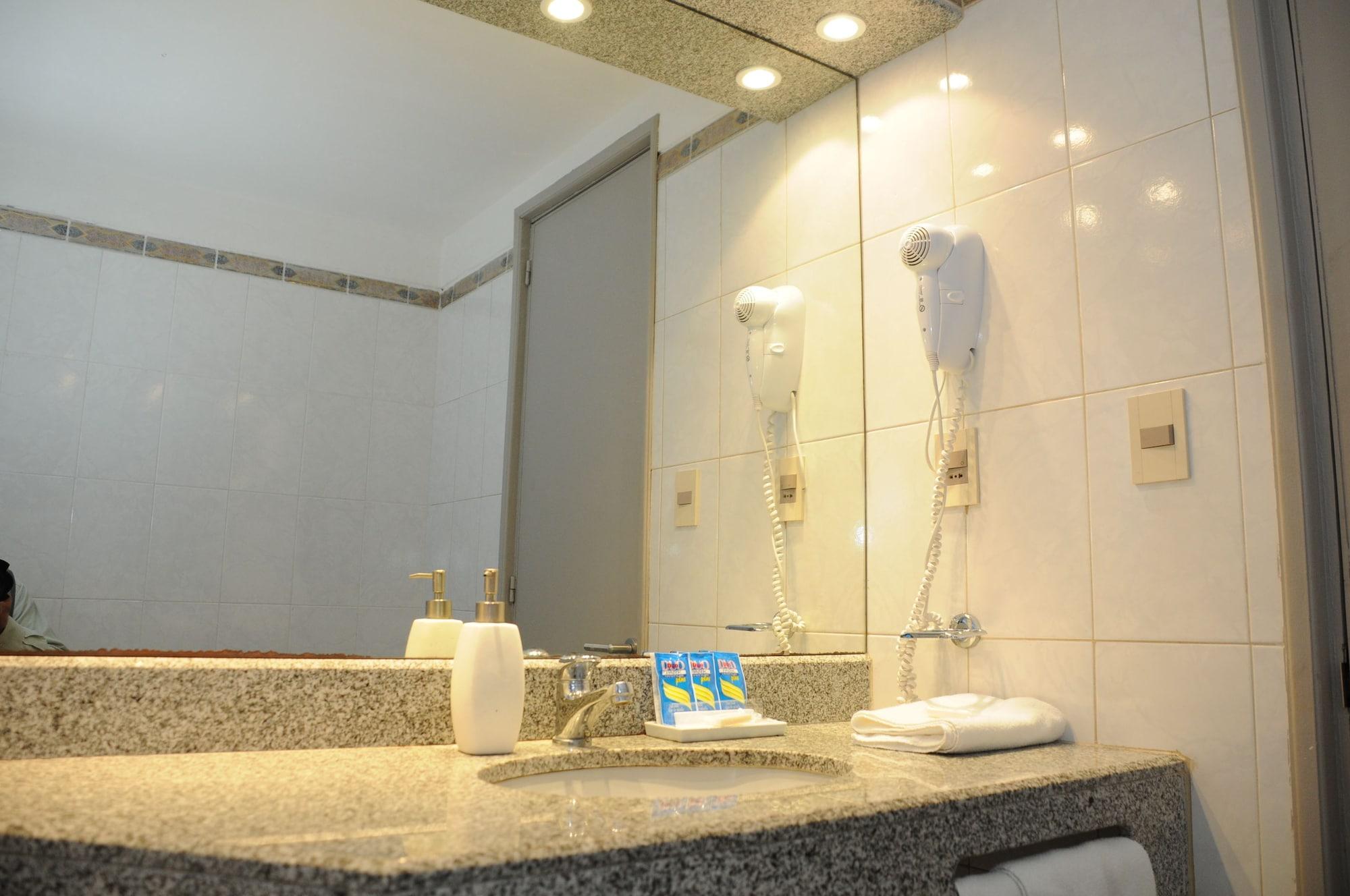 Hotel California Montevideo Ngoại thất bức ảnh