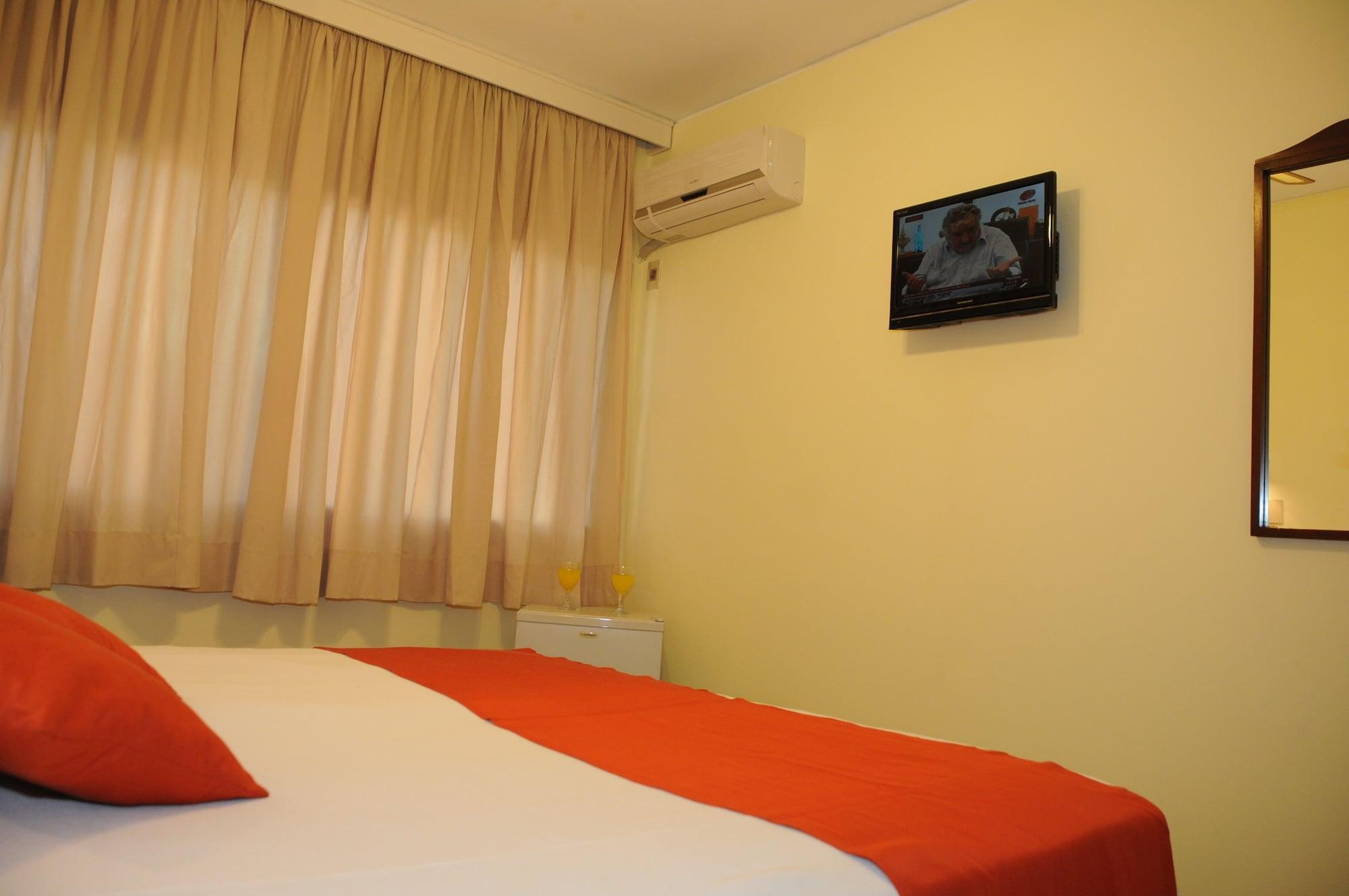 Hotel California Montevideo Ngoại thất bức ảnh