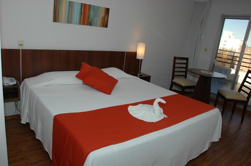 Hotel California Montevideo Ngoại thất bức ảnh